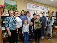  "За ручку с мамой в библиотеку"