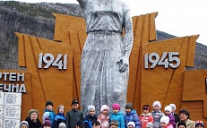 «30 лет со дня открытия Мемориала в честь воинов - мамчан, погибших в годы Великой Отечественной войне 1941-1945г.г.»