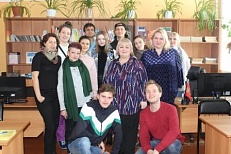Центральную районную библиотеку посетили гости из г. Иркутска актёры и сотрудники Иркутского Академического драматургического театра им. Охлопкова. 
