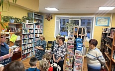 «Знаний много не бывает»: как библиотека отметила Всемирный день информации 